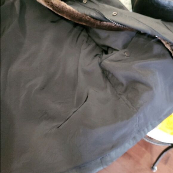 ARMANI COLLEZIONI WINTER COAT - Picture 7 of 7